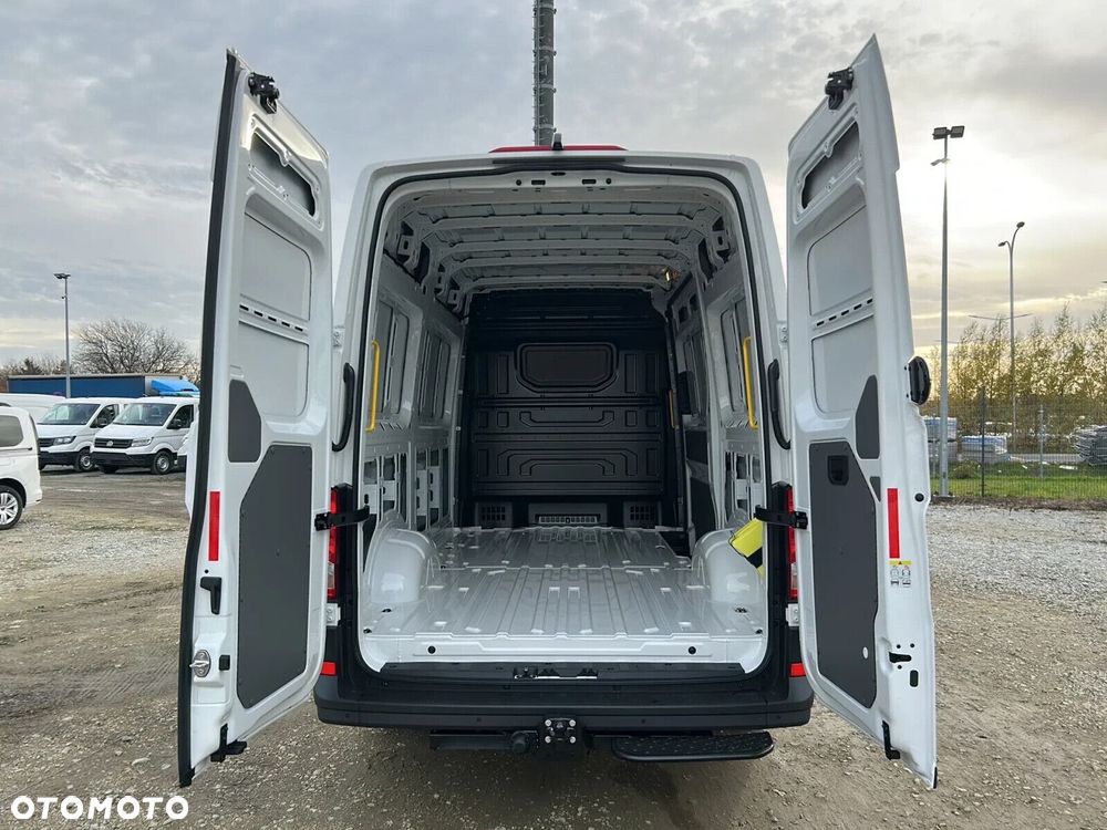 Volkswagen Crafter 35 Furgon L3H3, 2.0TDI 140KM, 3640mm, Wysoki dach - 20