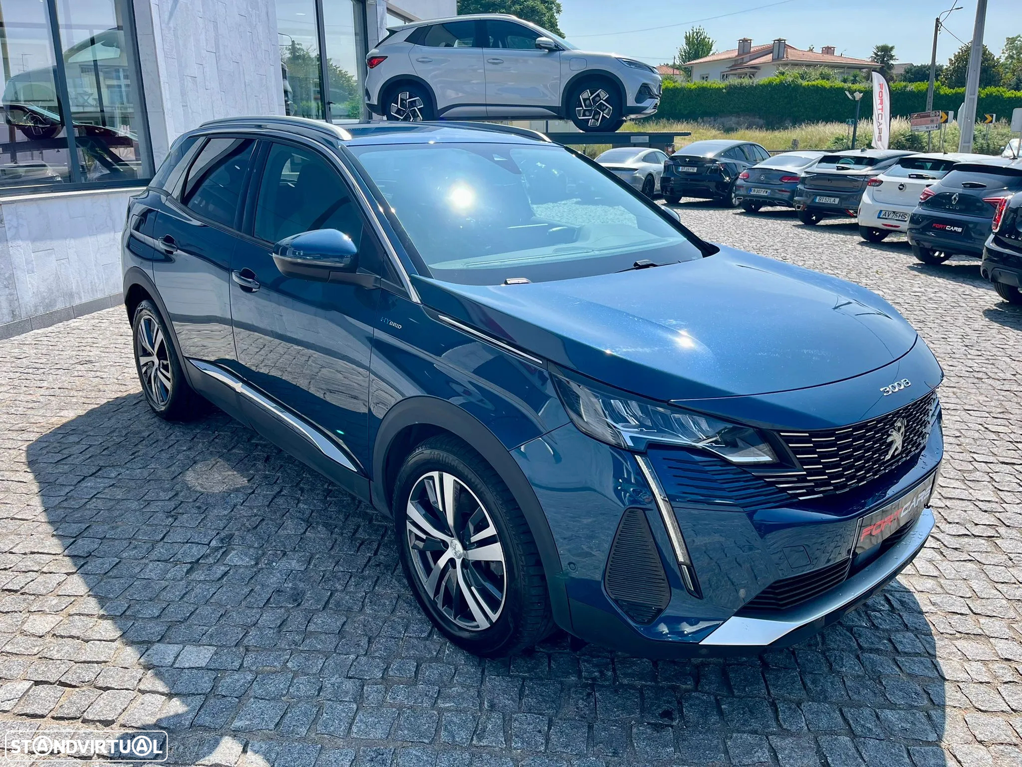 Peugeot 3008 1.6 Hybrid Allure e-EAT8 - 3