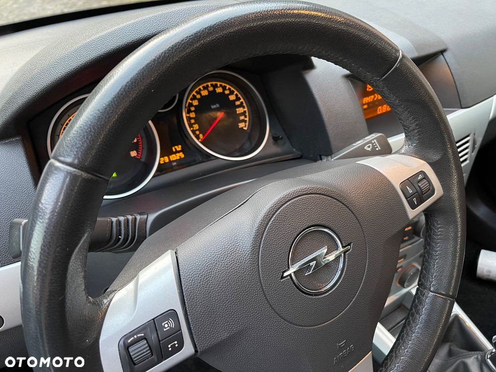 Opel Astra 1.6 - 8
