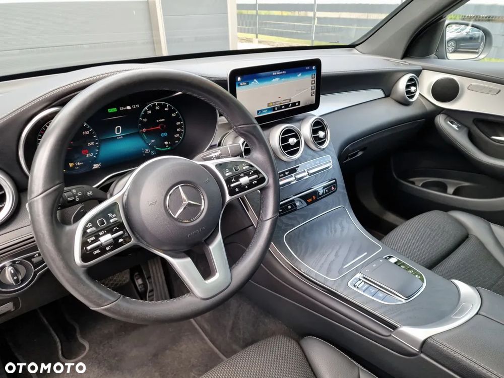 Mercedes-Benz GLC - 16