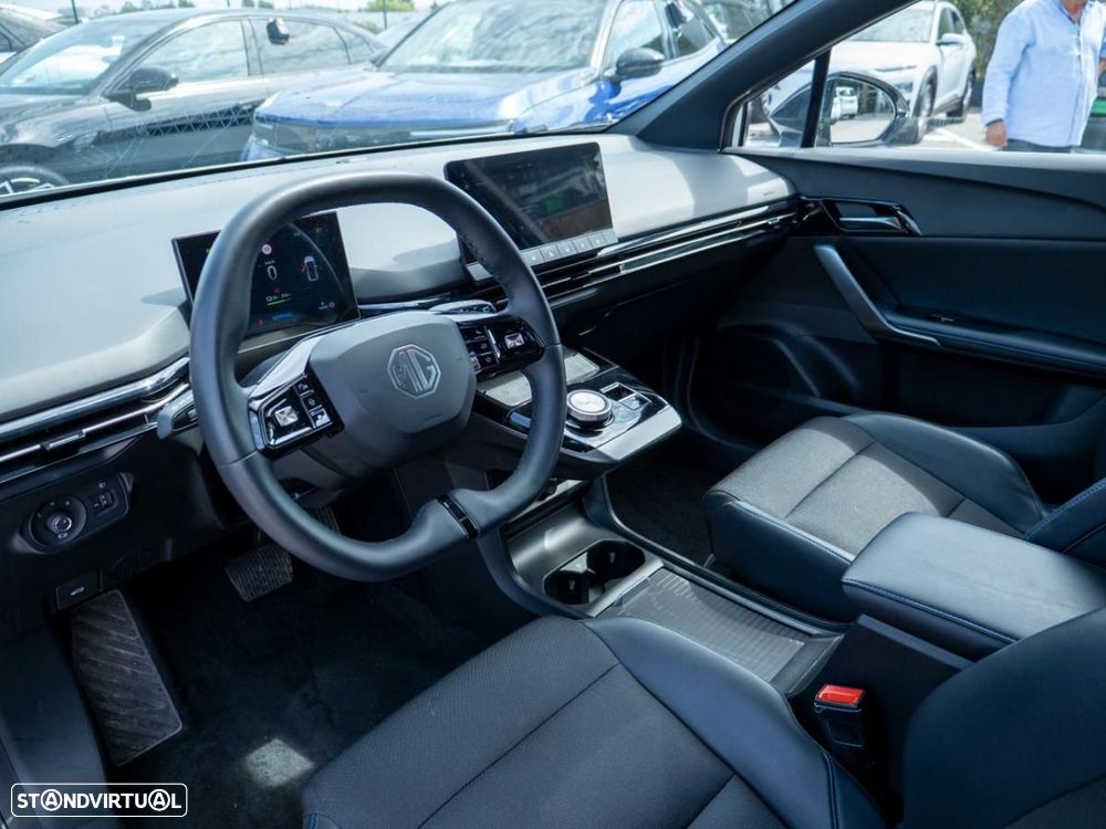 MG MG4 64 kWh Luxury - 22