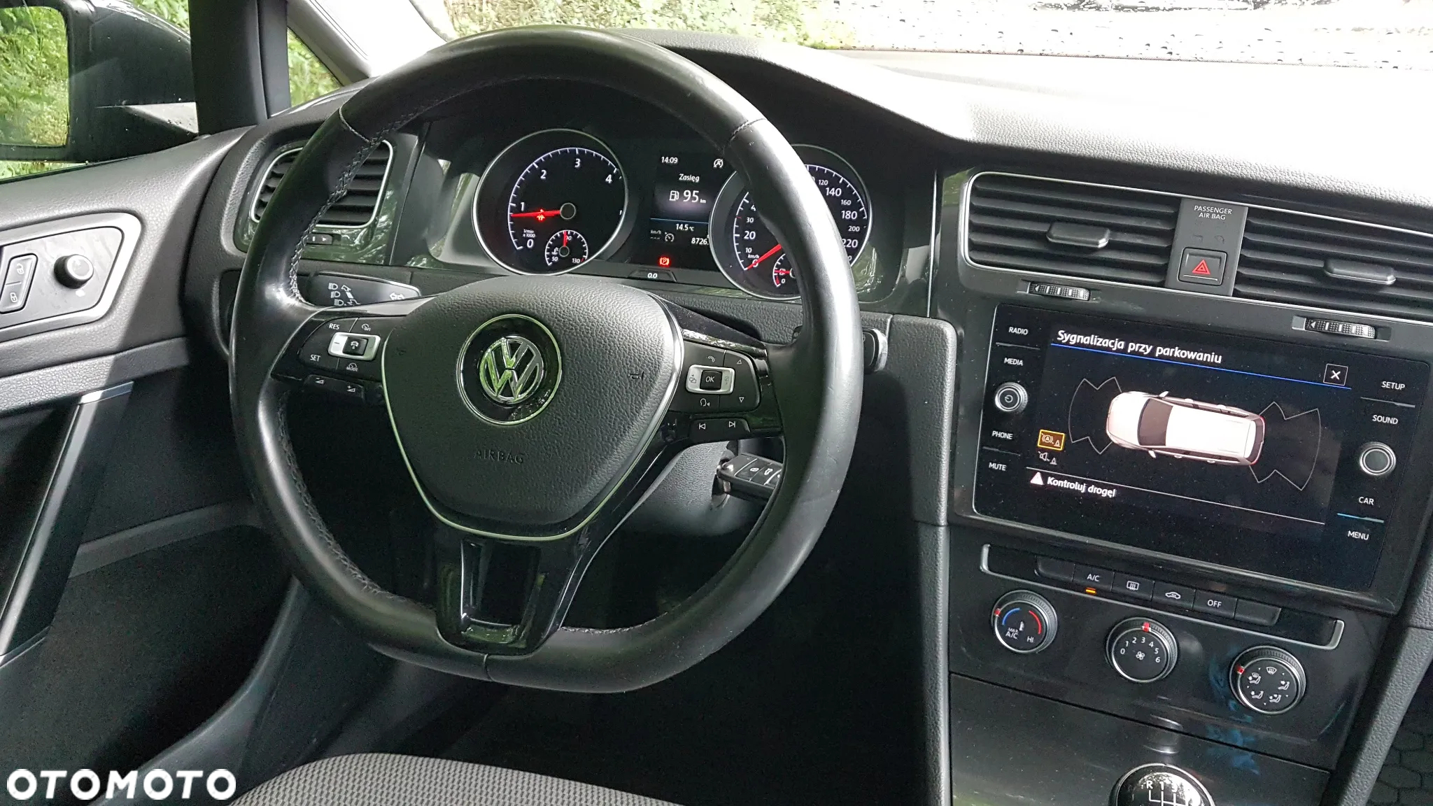 Volkswagen Golf VII 1.6 TDI BMT Comfortline - 11