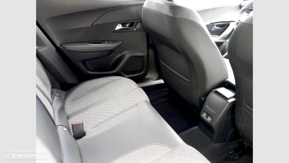 Peugeot 2008 - 18