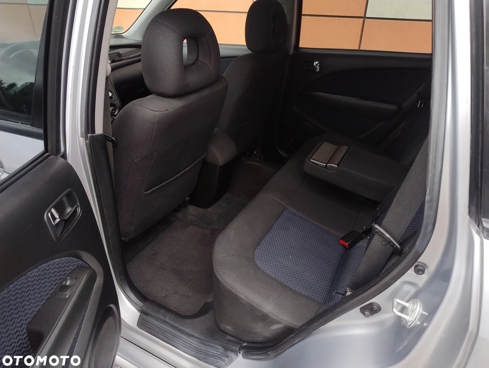 Mitsubishi Outlander 2.4 Automatik Dakar - 18