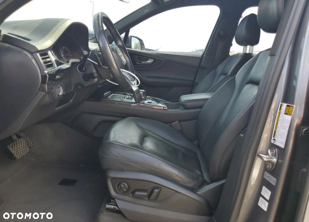 Audi Q7 3.0 TFSI Quattro Tiptronic - 8