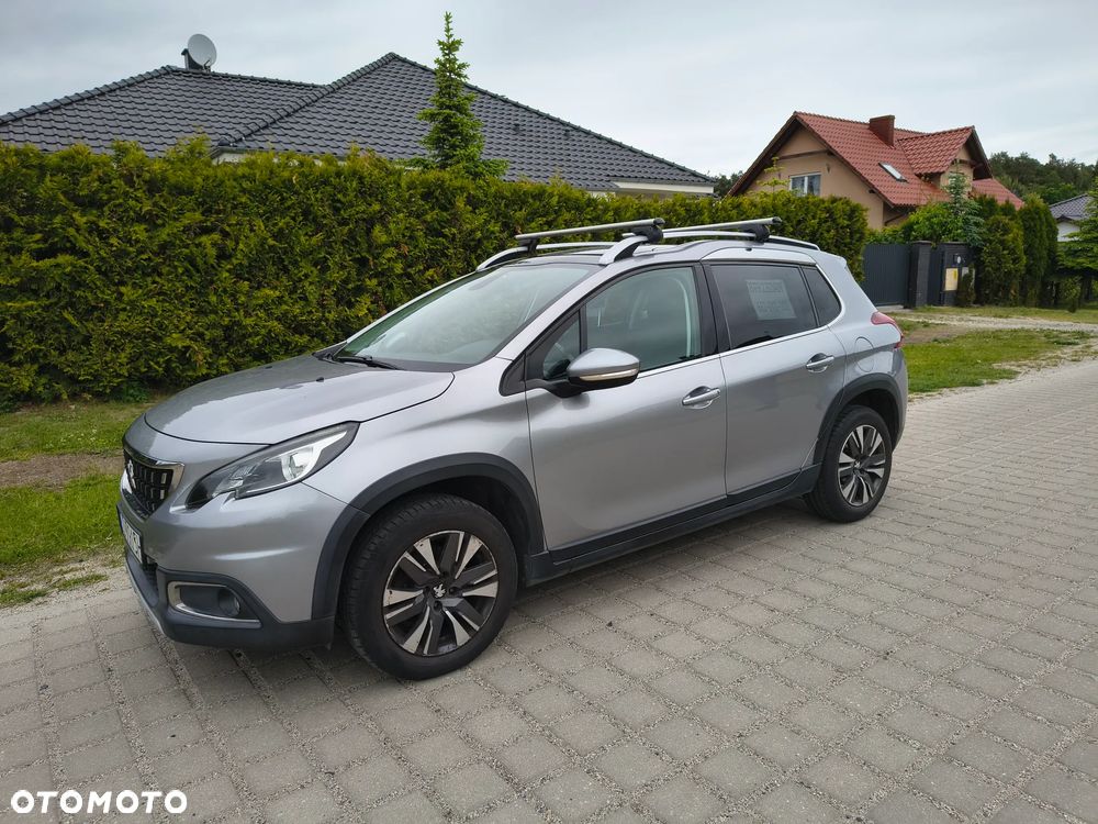 Peugeot 2008 1.2 Pure Tech Allure S&S - 2