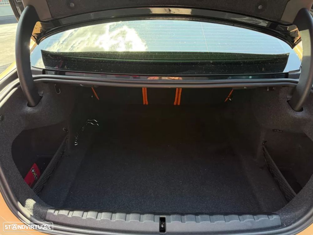 BMW M4 Competition Pack 50 anos M - 16