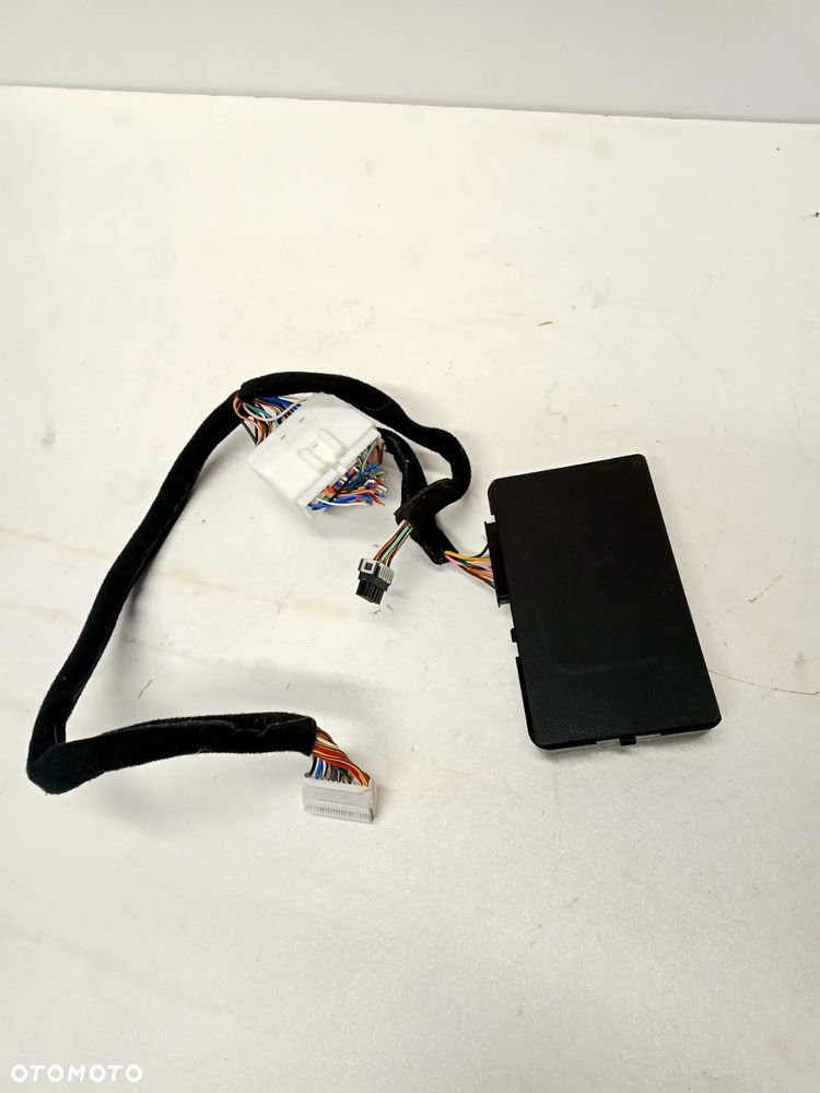 HYUNDAI SANTA FE IV ŁADOWARKA INDUKCYJNA 95560-S1000