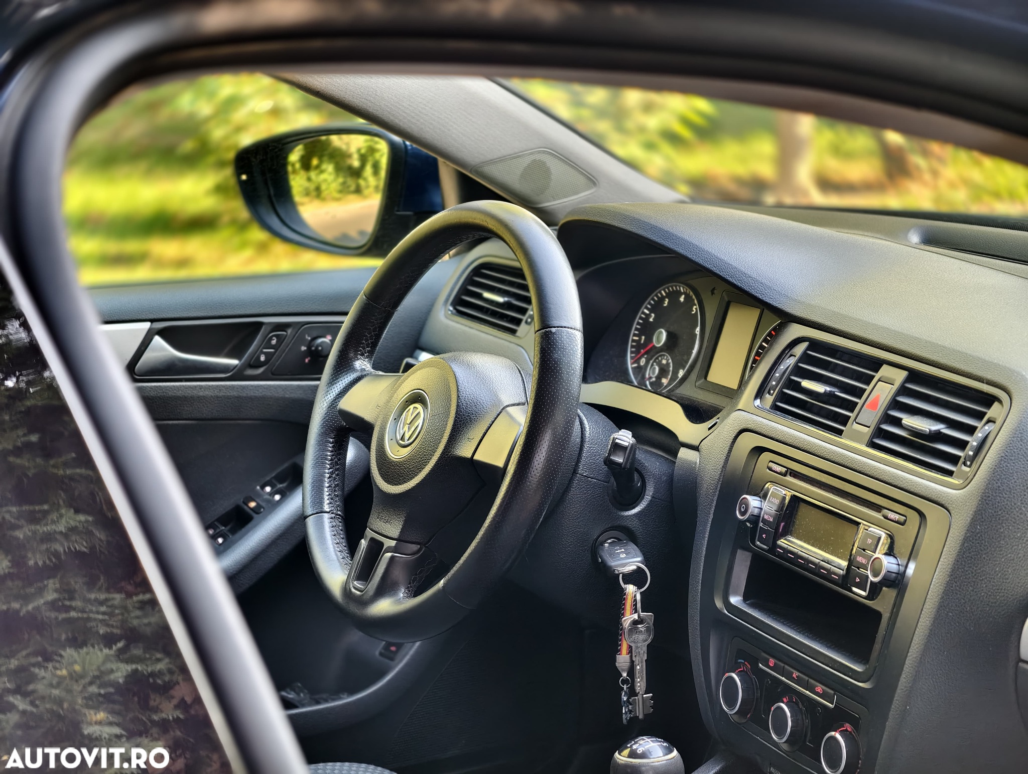 Volkswagen Jetta 1.2 TSI Trendline - 6