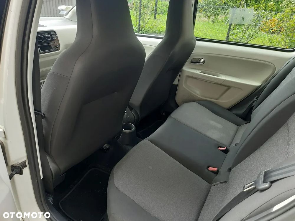 Volkswagen up! - 17