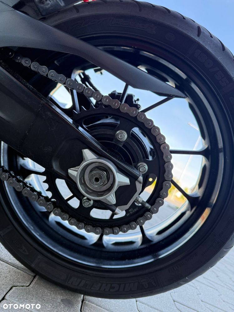 Yamaha MT - 7