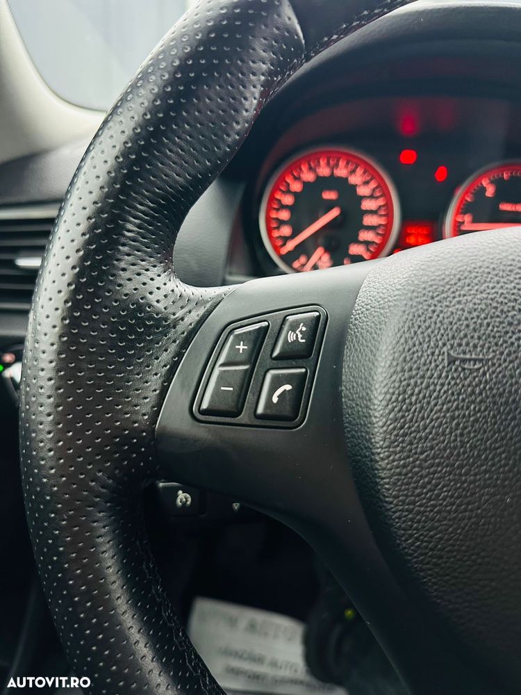 BMW X1 xDrive18d Sport Line - 25