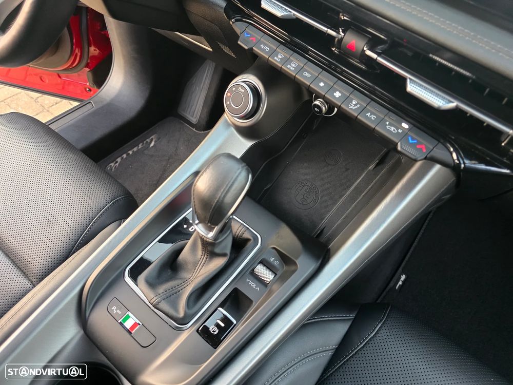 Alfa Romeo Tonale 1.5 Hybrid Edizione Speciale - 21