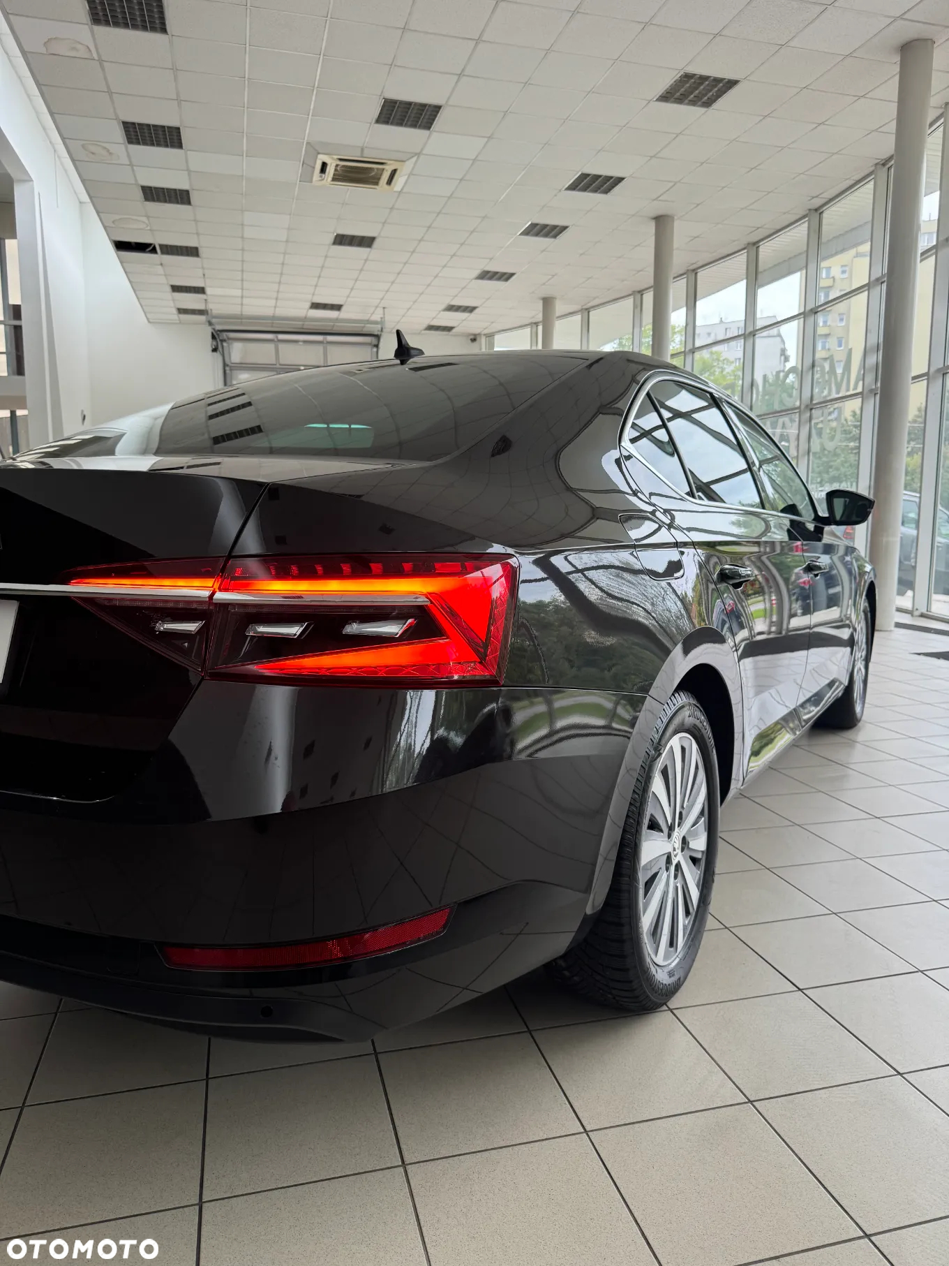 Skoda Superb 2.0 TSI Style DSG - 34