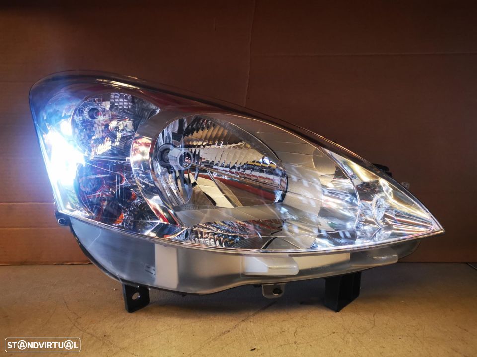 PEUGEOT PARTNER FAROL DIREITO - FF223 - 1