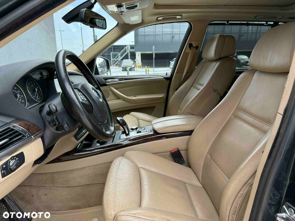 BMW X5 xDrive30i - 11