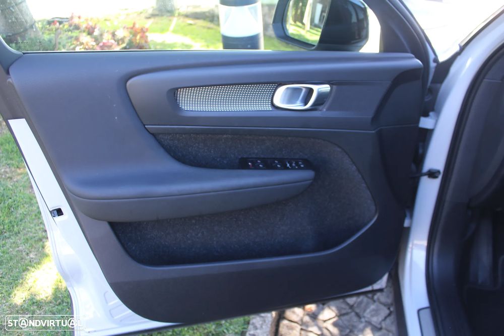 Volvo XC 40 - 9