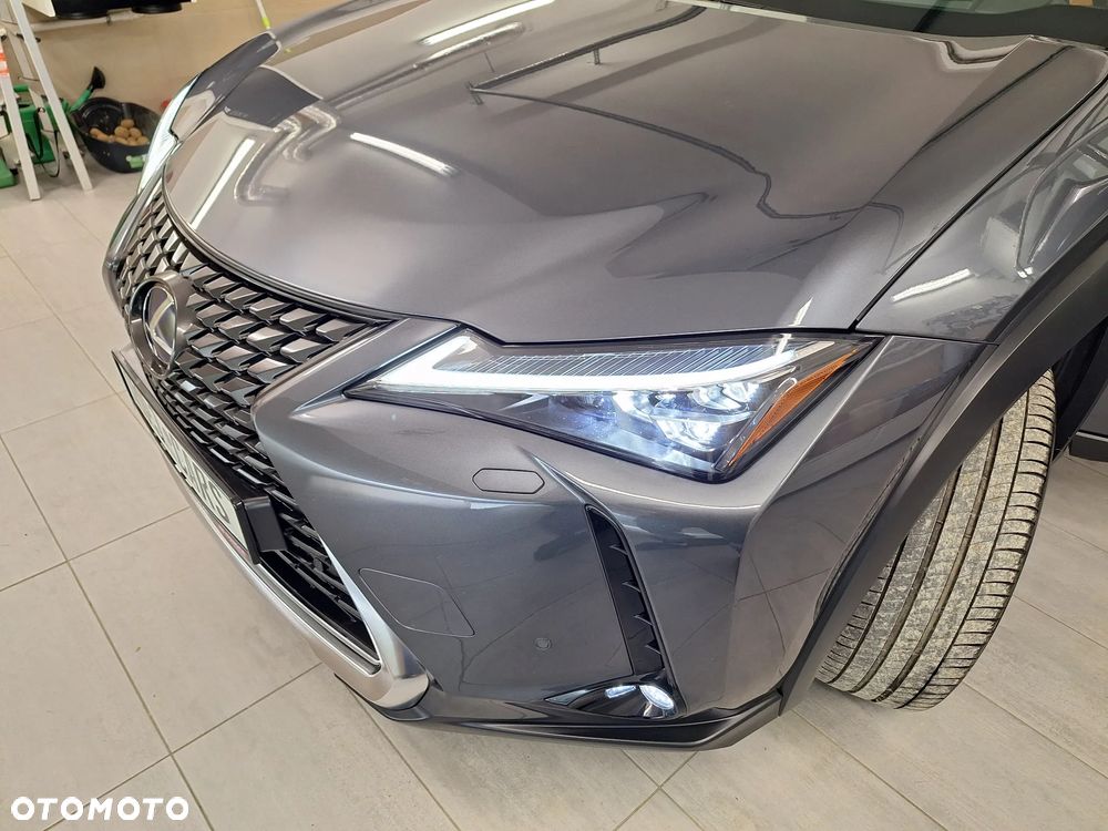 Lexus UX 300e Executive Line - 36