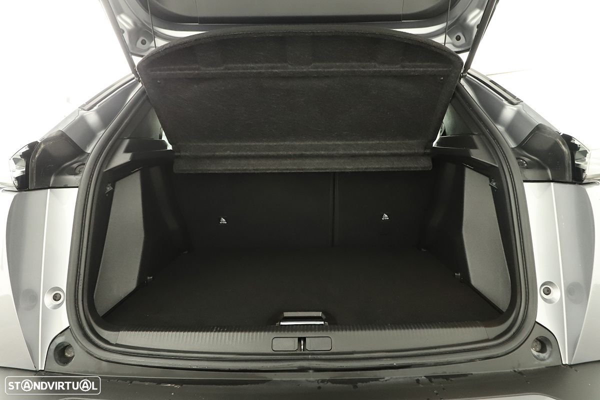 Peugeot 2008 1.2 PureTech Allure - 26