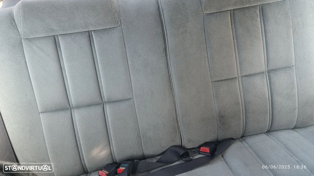 Toyota Corolla Hatchback 1.3 12v - 11