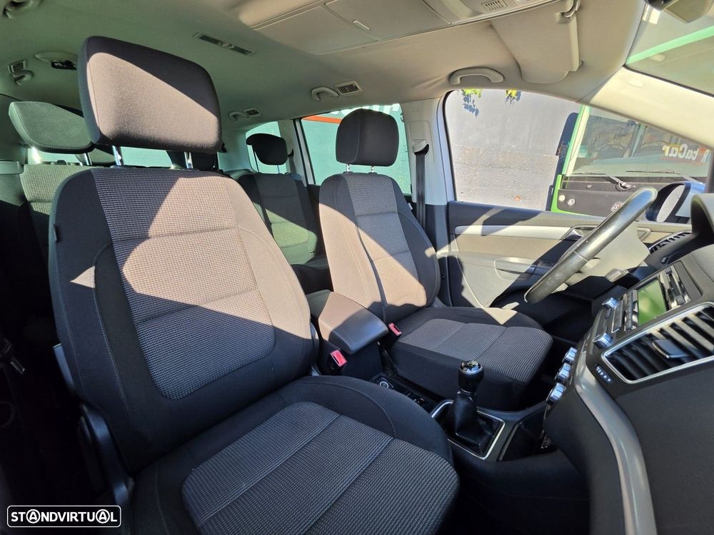 VW Sharan 2.0 TDI Confortline - 18