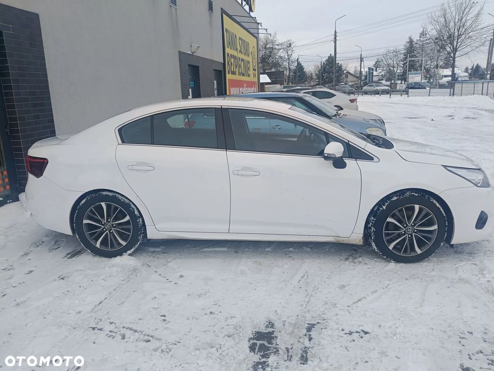 Toyota Avensis 2.0 D-4D Active Business - 25