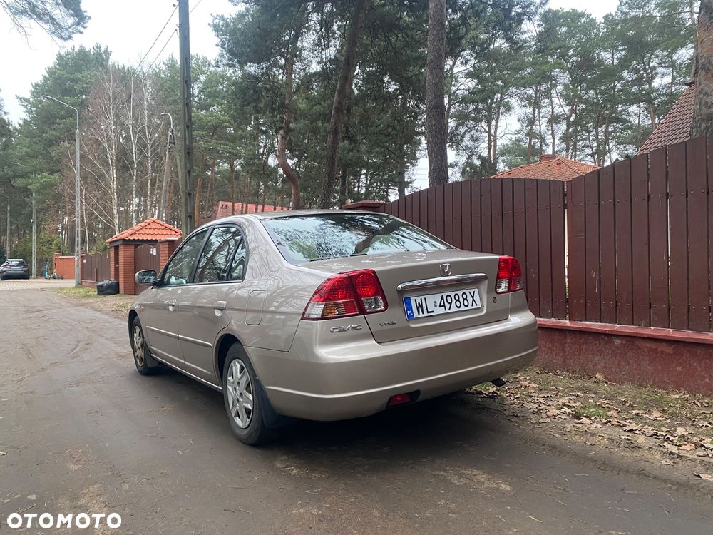 Honda Civic 1.6i ES - 3