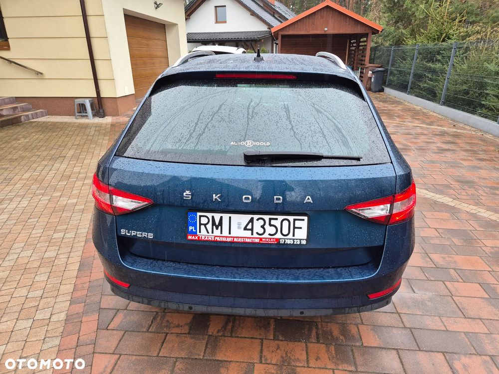 Skoda Superb 2.0 TDI SCR Ambition DSG - 30