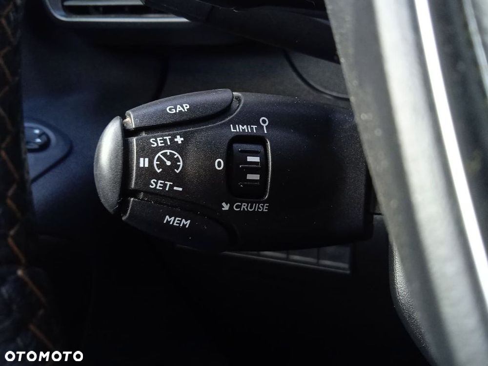 Peugeot Rifter Long 1.2 PureTech GT S&S - 17