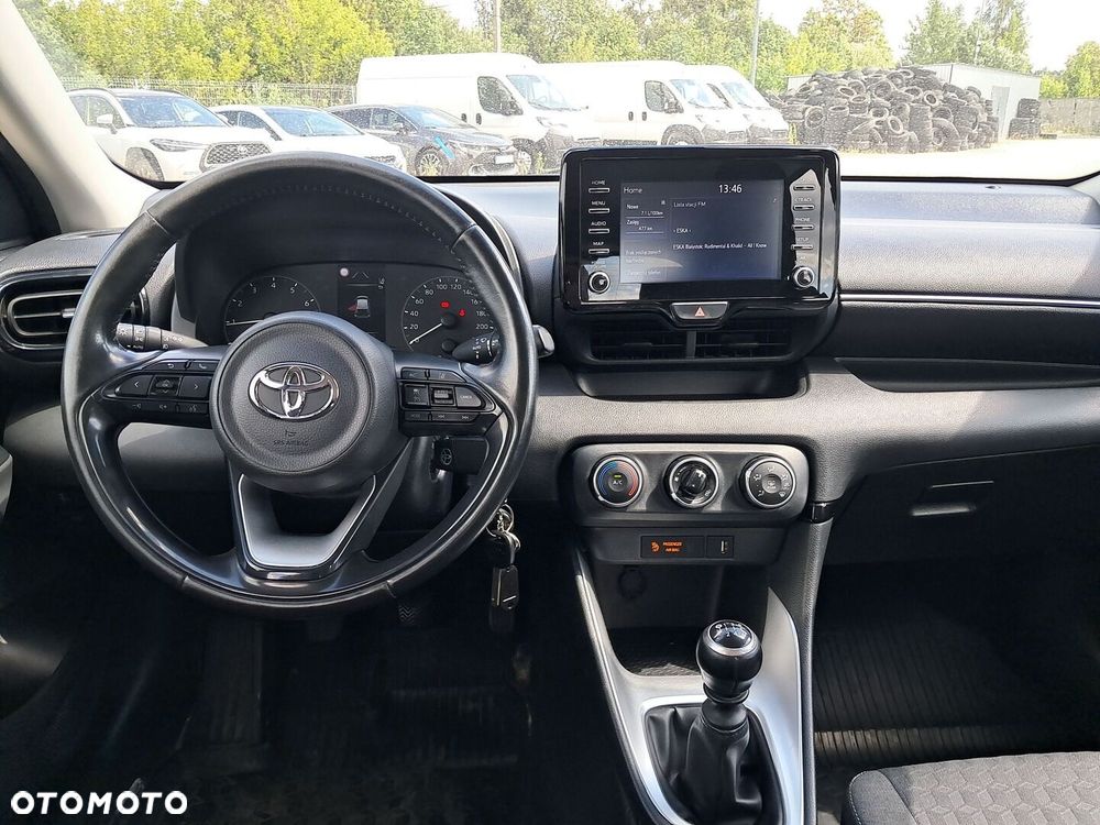 Toyota Yaris - 11
