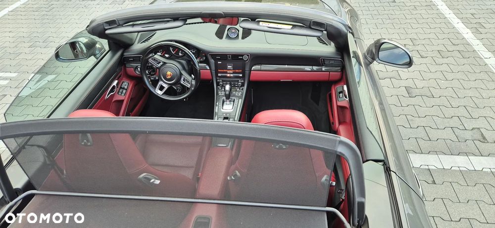 Porsche 911 - 26