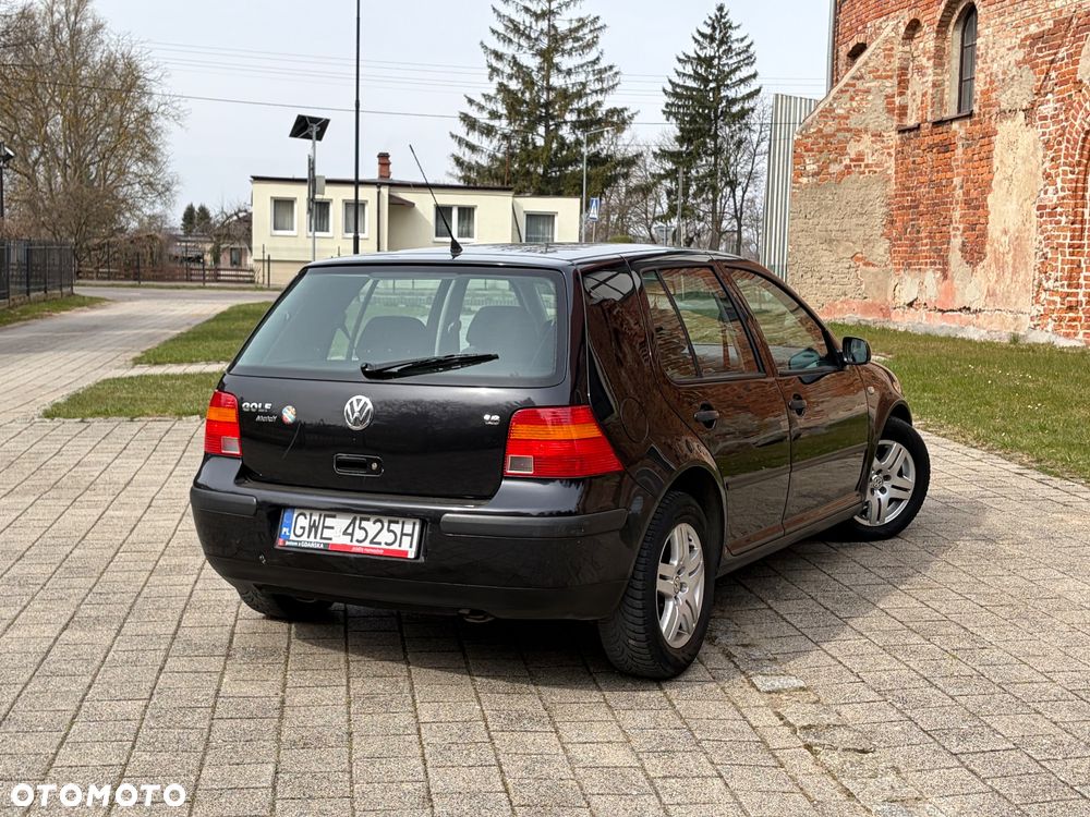 Volkswagen Golf 1.6 Comfortline - 2