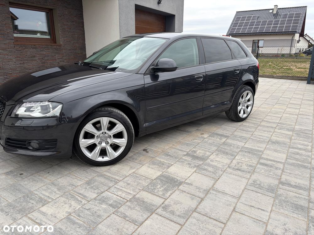 Audi A3 Sportback - 4