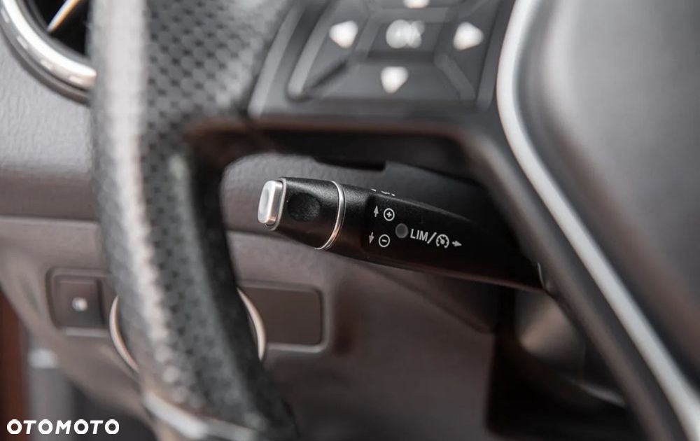 Mercedes-Benz GLA 250 4Matic 7G-DCT AMG Line - 23