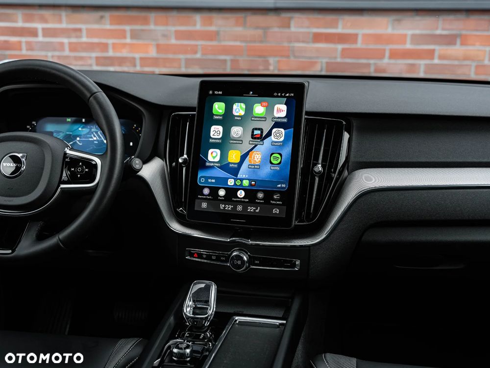Volvo XC 60 B5 B AWD Plus Dark - 32