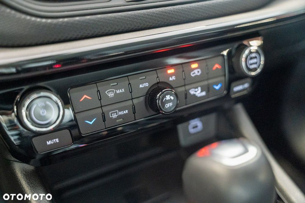 Jeep Compass 1.5 GSE T4 48V e-Hybrid Automatik Limited - 25