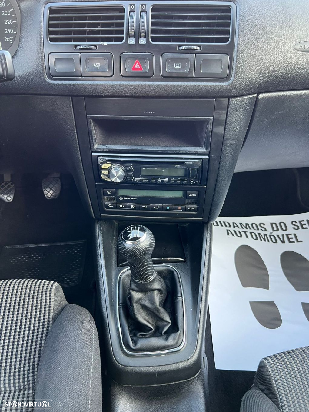 VW Bora 1.9 TDi Highline - 22