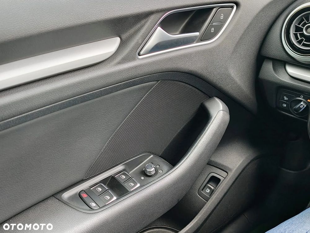 Audi A3 Sportback - 6