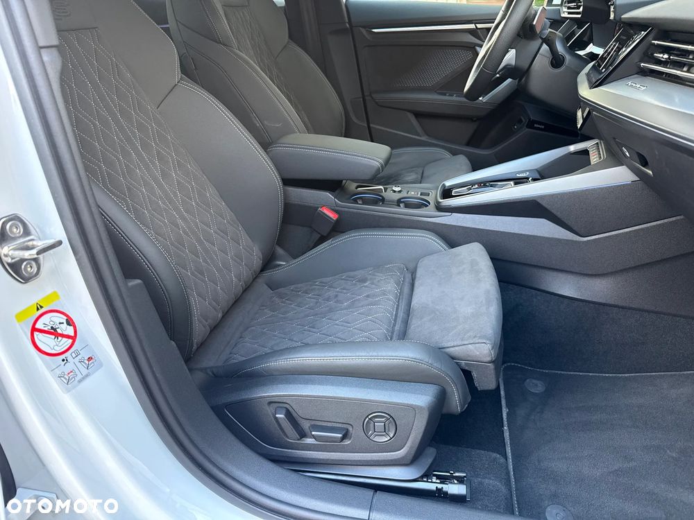 Audi A3 Sportback 40 TFSI quattro S tronic S line - 20
