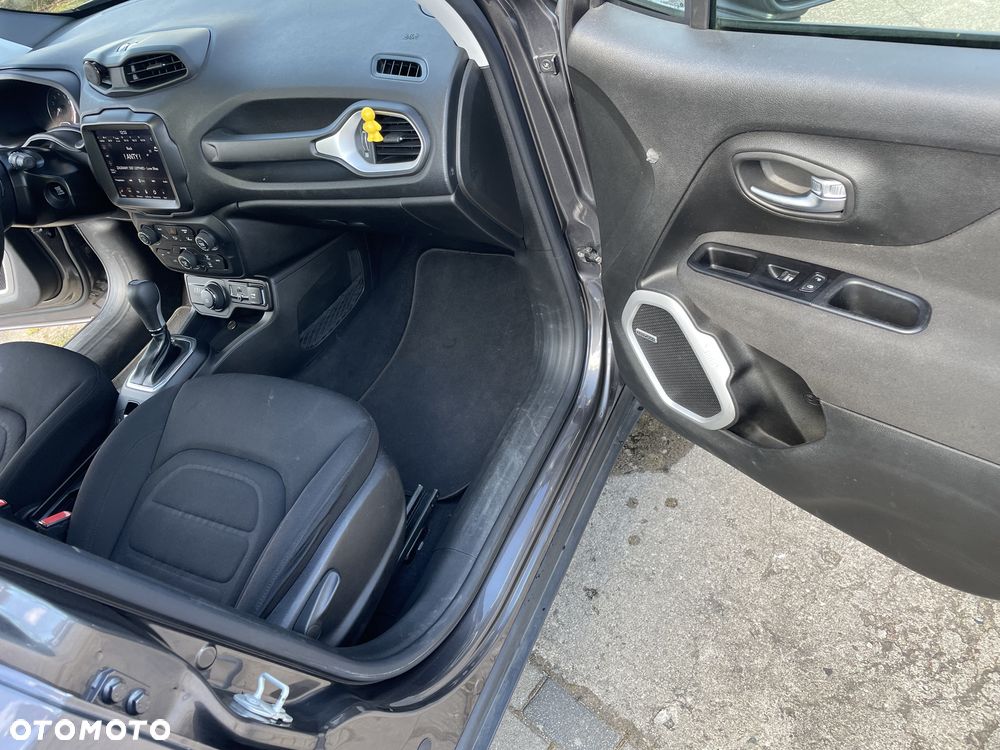 Jeep Renegade 1.3 GSE T4 Turbo Upland 4x4 S&S - 13