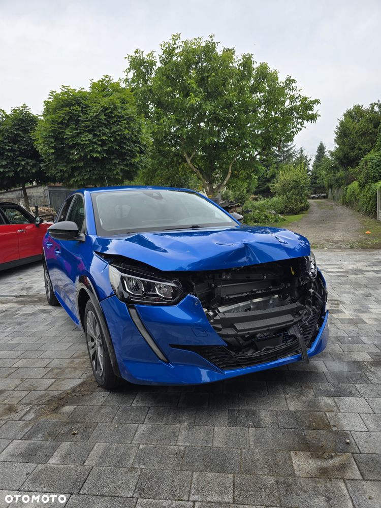 Peugeot 208 Allure - 4