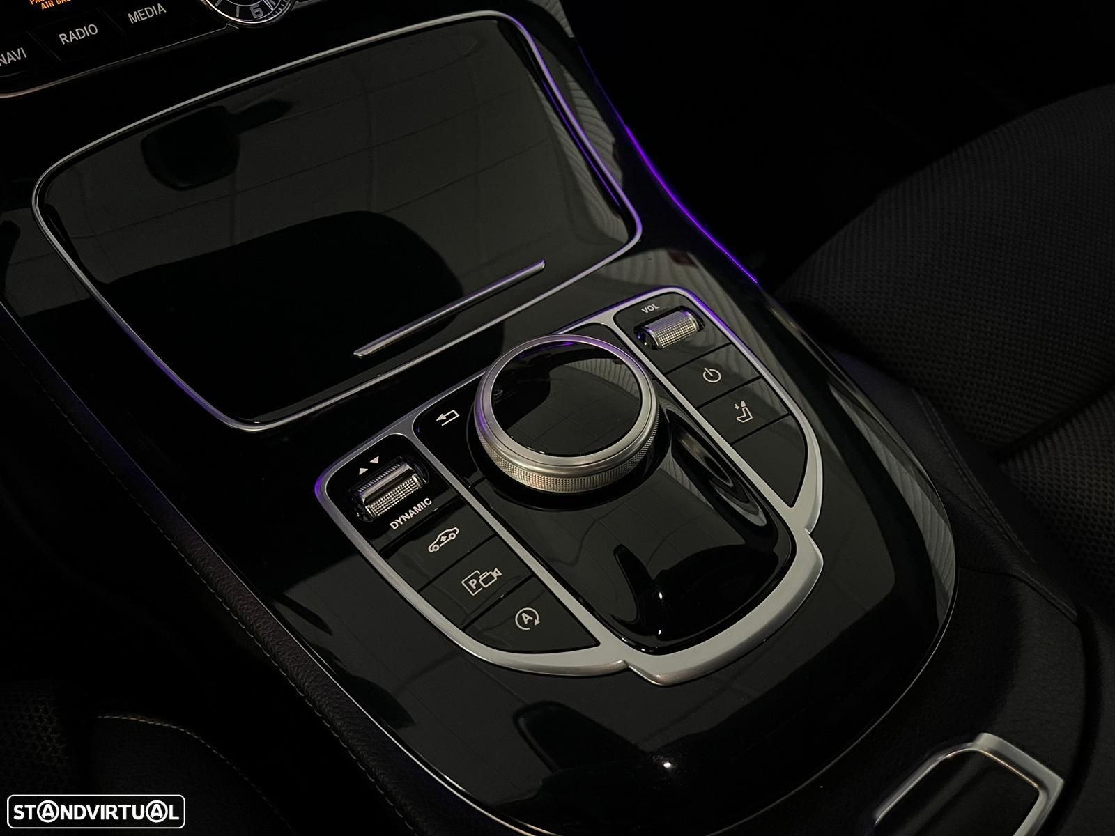 Mercedes-Benz E 220 - 30