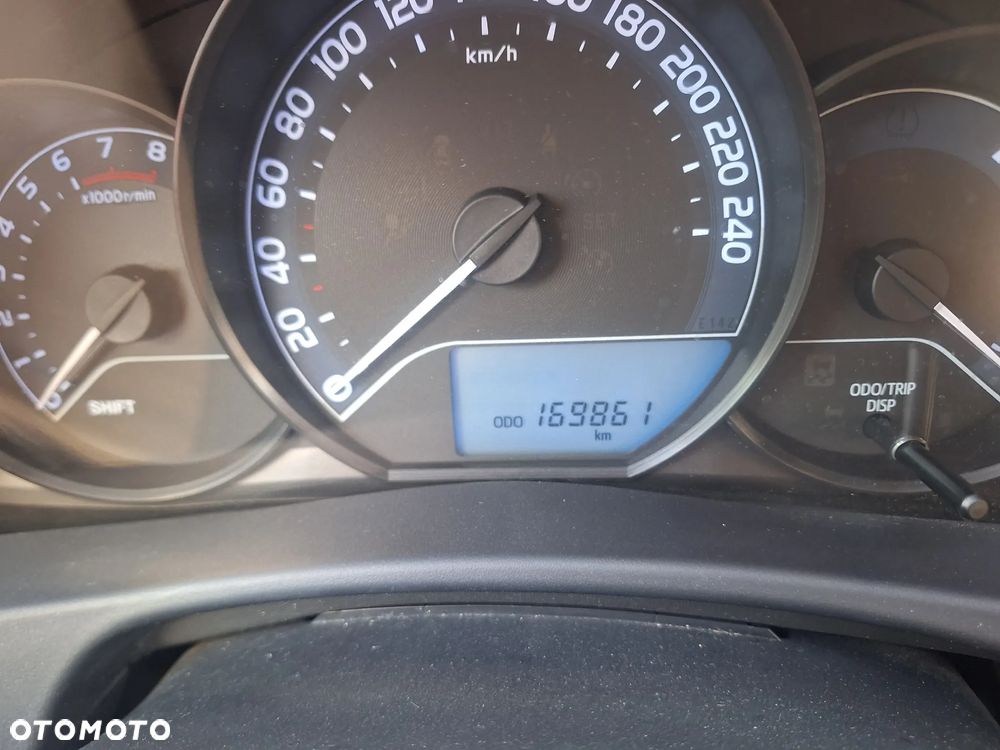 Toyota Auris 1.33 VVT-i Active - 11