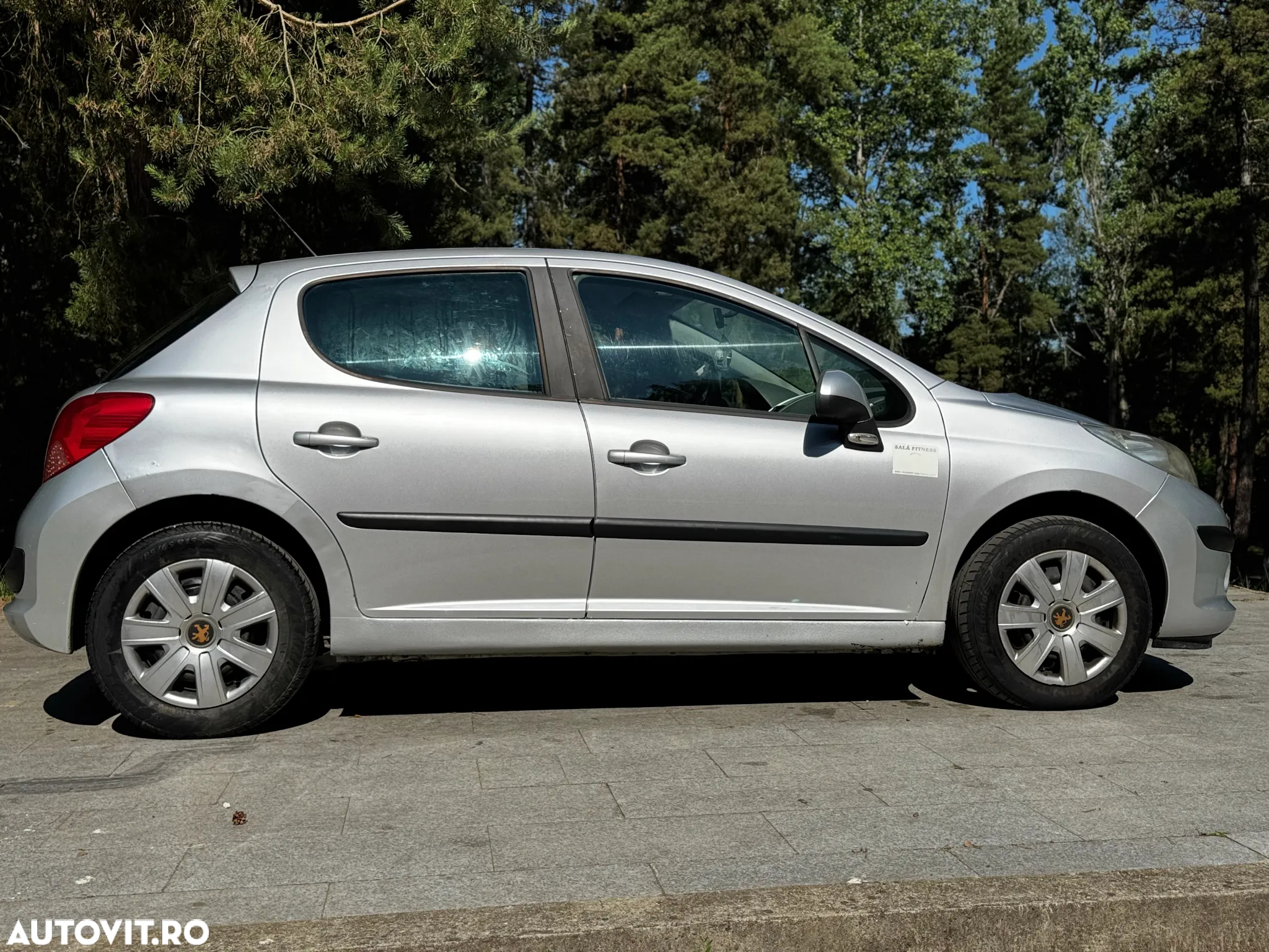 Peugeot 207 1.4HDI Urban - 10