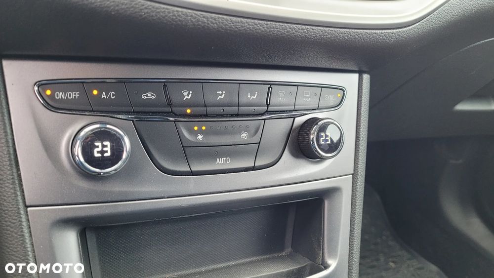 Opel Astra 1.5 CDTI Elegance S&S - 16