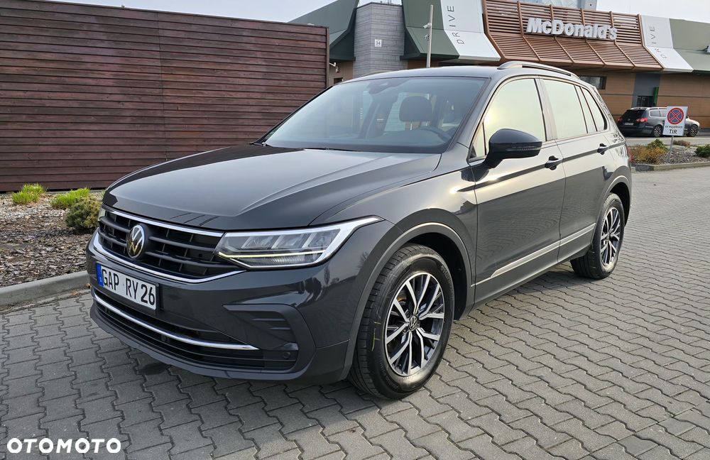 Volkswagen Tiguan - 11