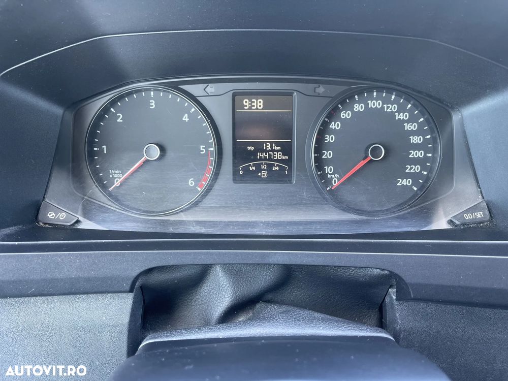 Volkswagen Transporter - 13
