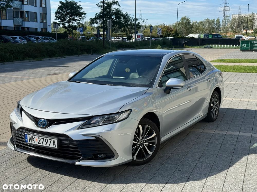 Toyota Camry 2.5 Hybrid Executive CVT - 2