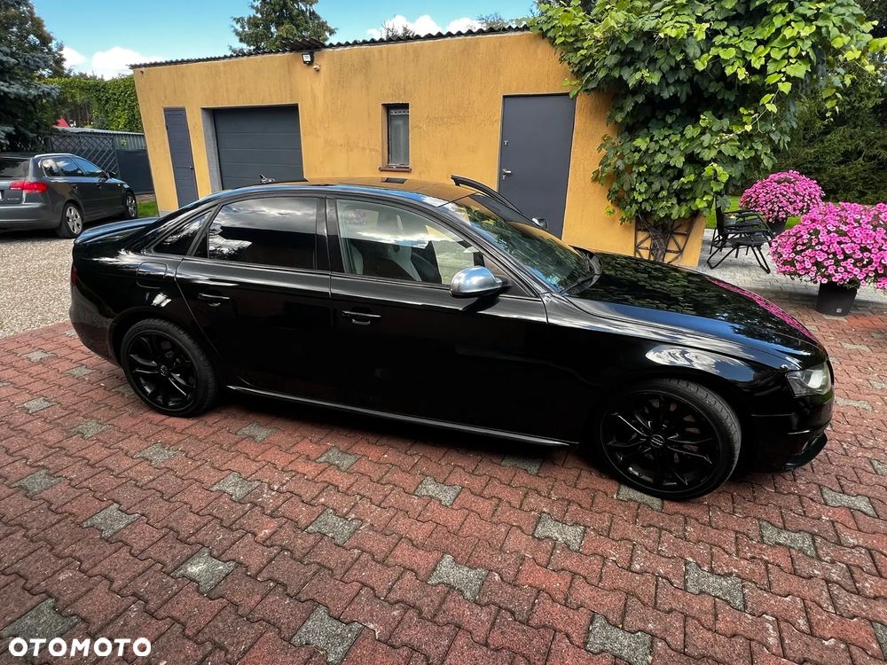 Audi S4 2010 photo 4