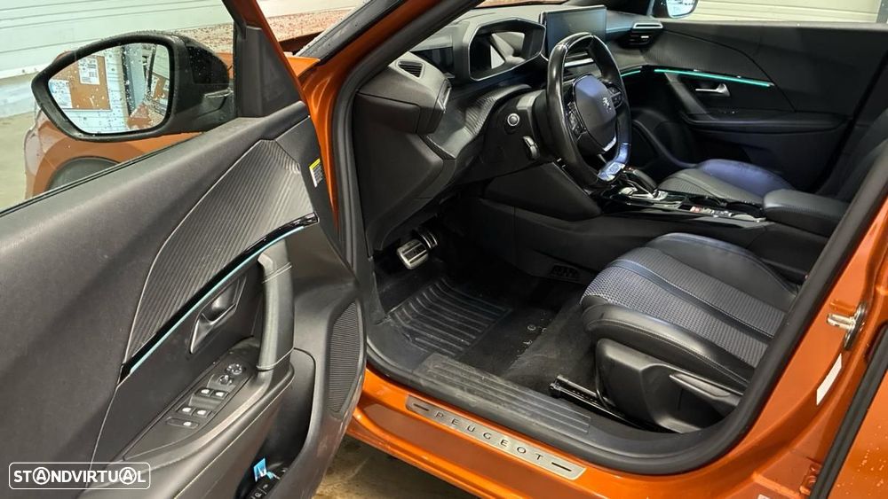 Peugeot e-2008 GT - 4